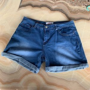 Hot Kiss Jean Shorts